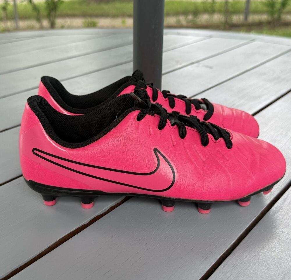 nike tiempo club fg kids youth size 3Y shoes pink athletic soccer cleats
